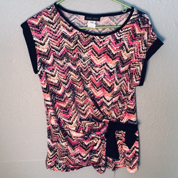 Blouse with tie waist - Picture 3 of 7